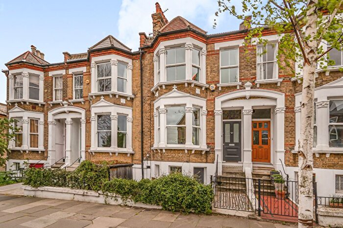 5 Bedroom Terraced House For Sale In Waller Road, London, SE14
