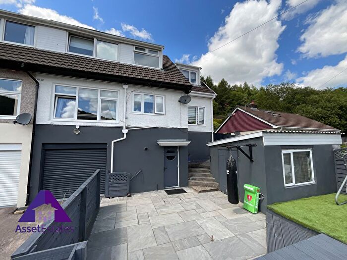 3 Bedroom Semi-Detached House To Rent In Six Bells, Abertillery, NP13