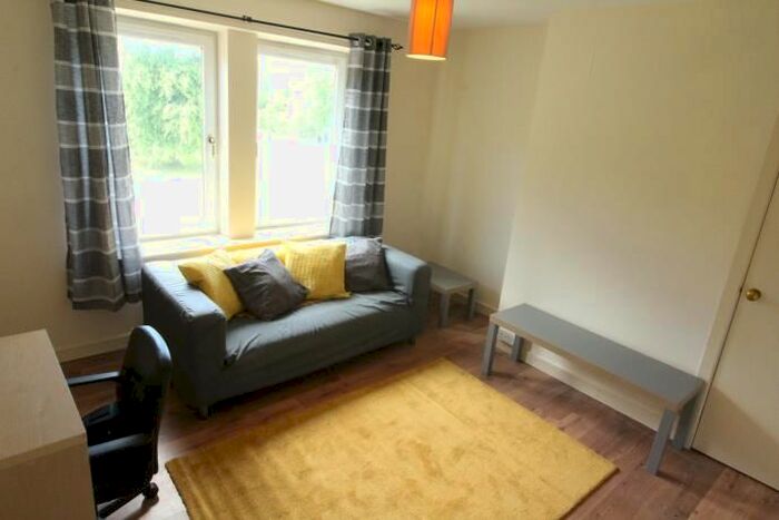 1 Bedroom Flat To Rent In Ramsay Crescent, Aberdeen, AB10