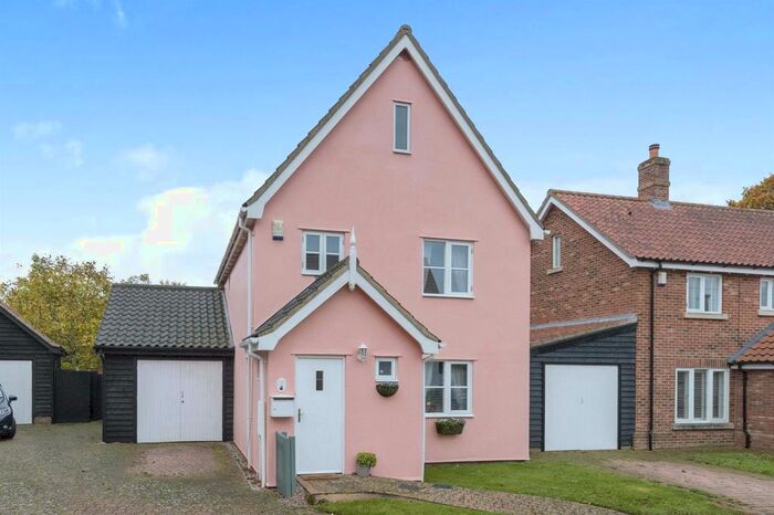3 Bedroom Detached House For Sale In Crown Close, Dickleburgh, Diss IP21
