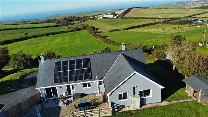 5 Bedroom Detached Bungalow For Sale In Cae Gwyrdd, Llanfairynghornwy, Llanfairynghornwy, LL65