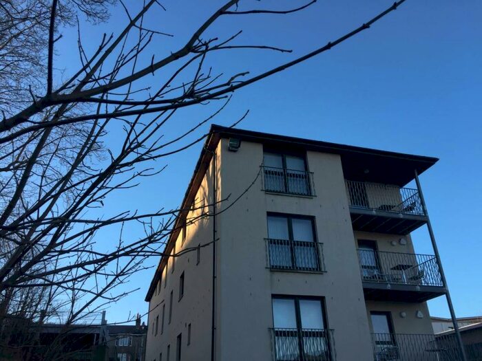 3 Bedroom House To Rent In Milnbank Gardens, DD1