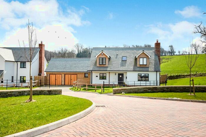 5 Bedroom Detached House For Sale In Fortescue Drive, Filleigh, Barnstaple, EX32