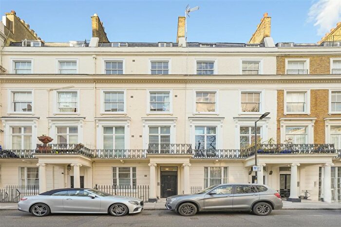 Studio To Rent In Devonshire Terrace, Paddington, W2