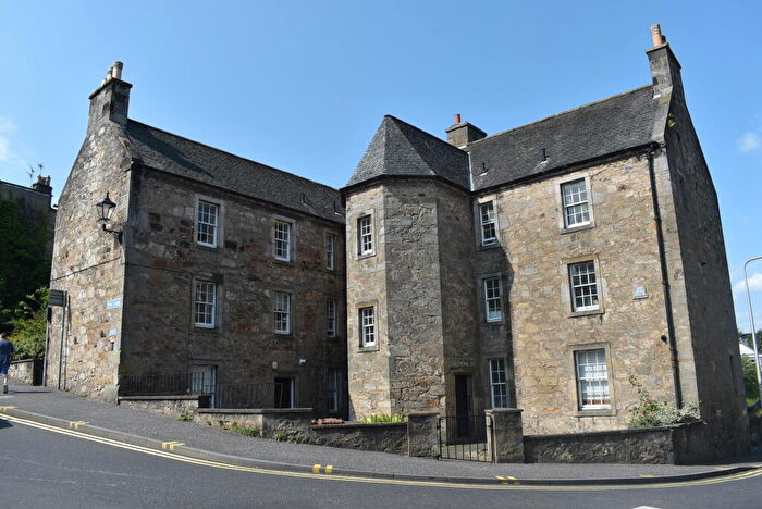 2 Bedroom Flat To Rent In Hopetoun Road, South Queensferry, EH30