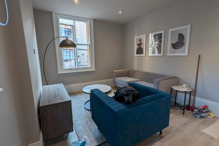 2 Bedroom Flat To Rent In Marylebone High Street, Marylebone, W1U