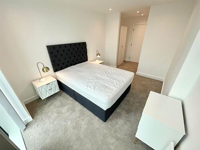 2 Bedroom Apartment To Rent In Elizabeth Tower, Chester Road, Manchester, M15