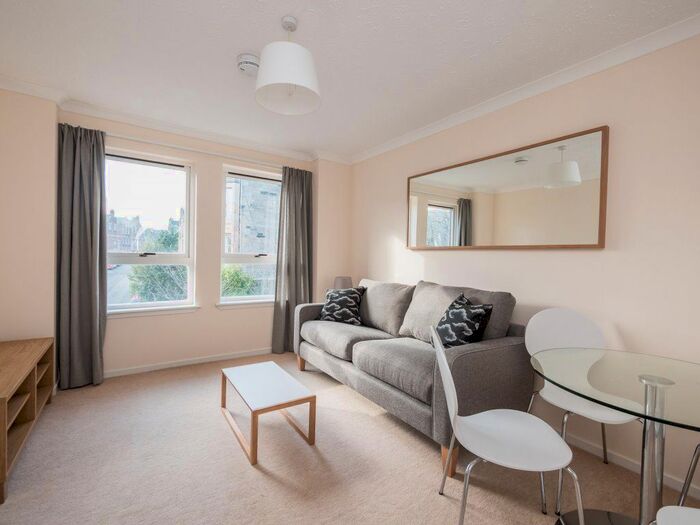 1 Bedroom Flat To Rent In Parkside Terrace, Newington EH16