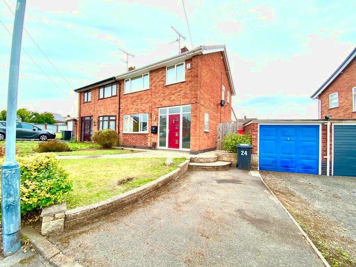 3 Bedroom Semi-Detached House To Rent In Springhill, Nuneaton, Warwickshire, CV10