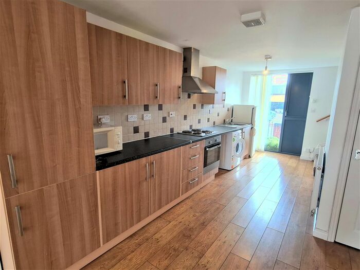 2 Bedroom To Rent In New Street, Parkfields, Wolverhampton