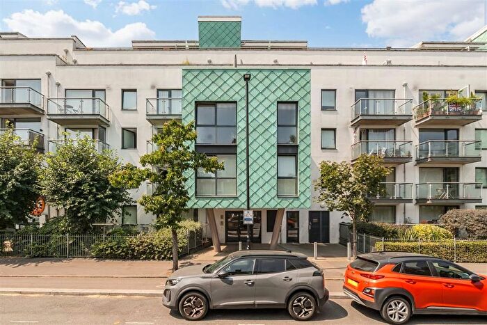 1 Bedroom Flat For Sale In Drayton Park, Highbury, N5