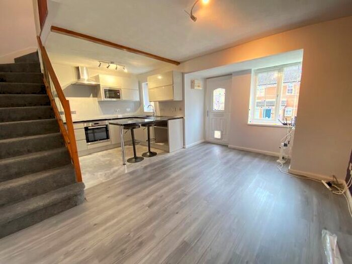 1 Bedroom House To Rent In Thistle Close, Hemel Hempstead, HP1