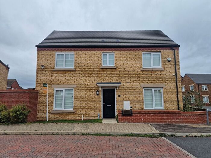 4 Bedroom Detached House For Sale In Hawker Way, Pineham, NN4