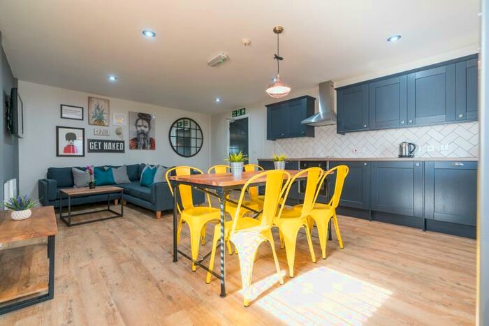 5 Bedroom Flat To Rent In Byron Street, Newcastle, NE2