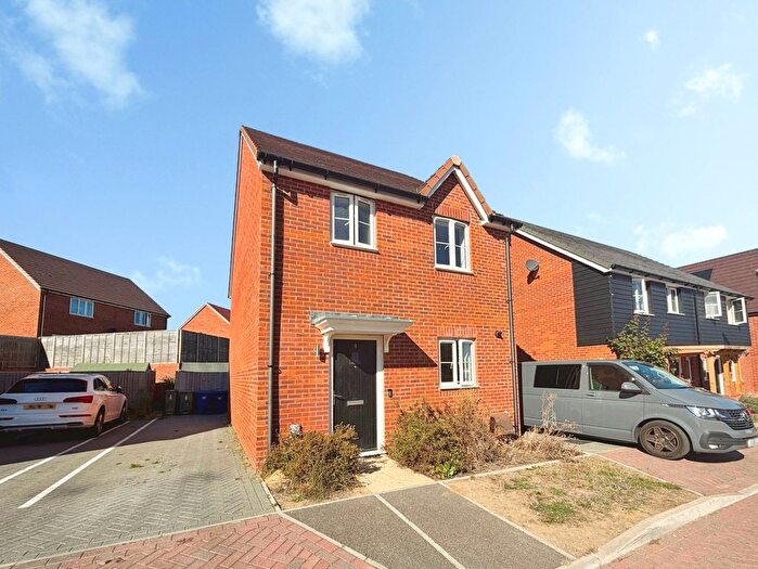 3 Bedroom Detached House For Sale In Sand Martins, Binfield, Bracknell, RG42