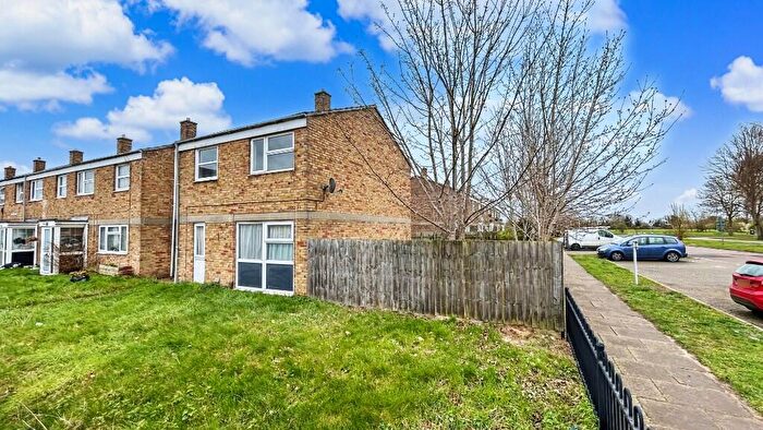 4 Bedroom End Of Terrace House For Sale In Ilex Close, Colchester, Essex, CO2
