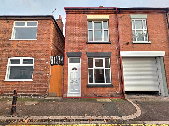 2 Bedroom End Of Terrace House To Rent In Beaumanor Road, Abbey, Leicester, LE4