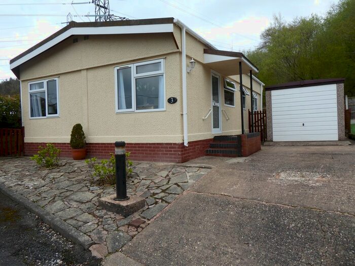 2 Bedroom Mobile/park Home For Sale In Pool View Caravan Park, Buildwas, Telford, Shropshire, TF8