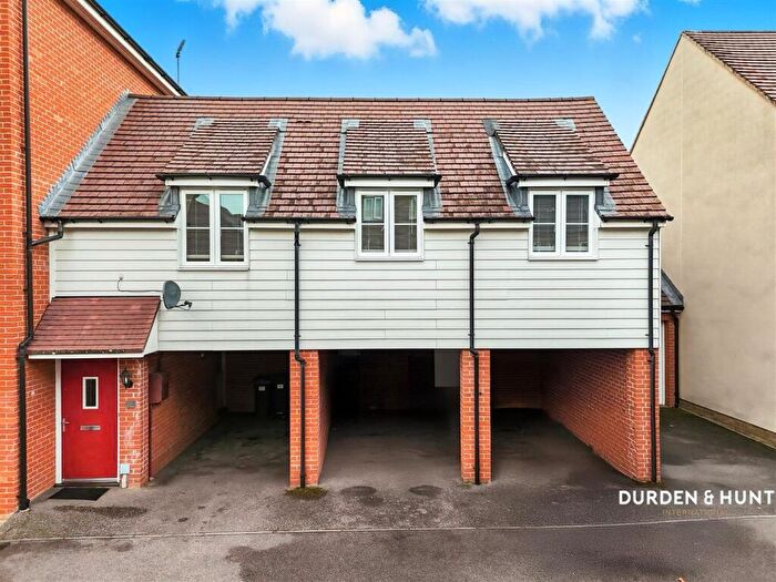 1 Bedroom Apartment For Sale In The Square, Loughton, IG10