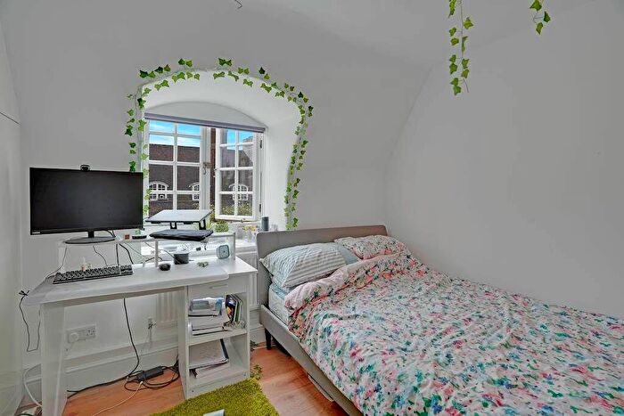 3 Bedroom Apartment To Rent In Flat, Cooper House, Lyons Place, London, NW8