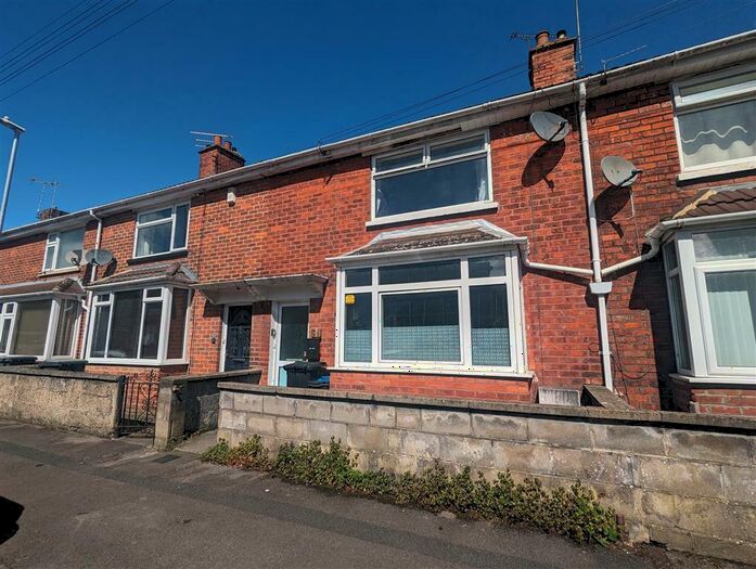 2 Bedroom House To Rent In Osborne Street, Swindon, SN2