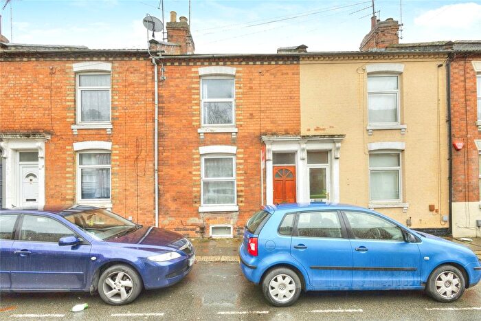2 Bedroom Terraced House For Sale In Louise Road, Northampton, Northamptonshire, NN1