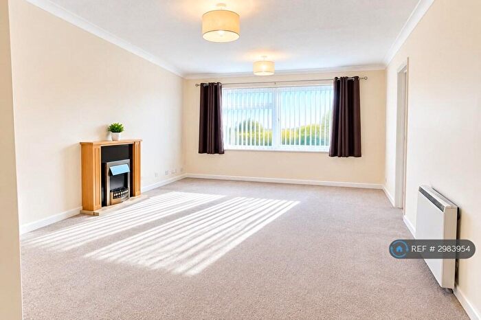 2 Bedroom Flat To Rent In Old Bedford Road, Luton, LU2