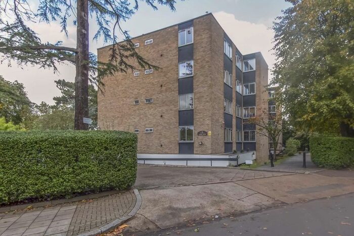 2 Bedroom Flat To Rent In West Hill, London SW15