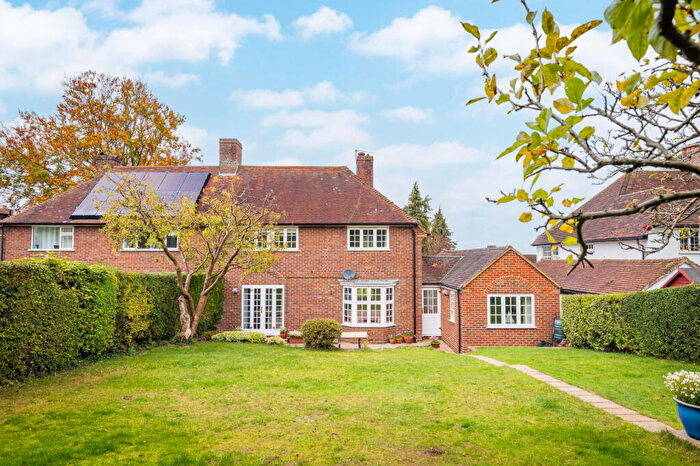 5 Bedroom Semi Detached House For Sale In Manor Way, Onslow Village, GU2