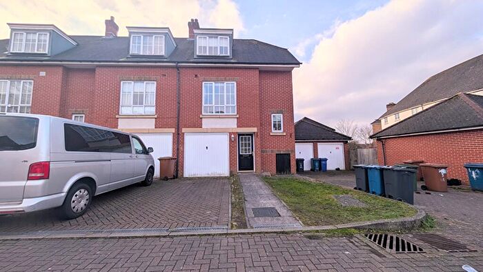 3 Bedroom Town House To Rent In Hodgkins Mews, Stanmore, HA7