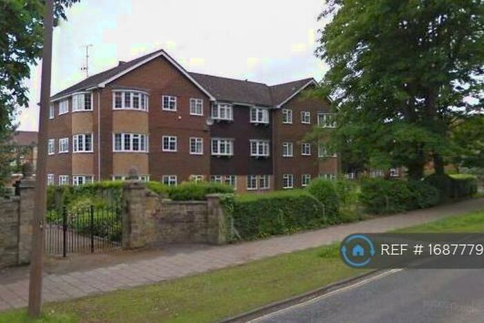 1 Bedroom Flat To Rent In North Parade, Horsham, RH12