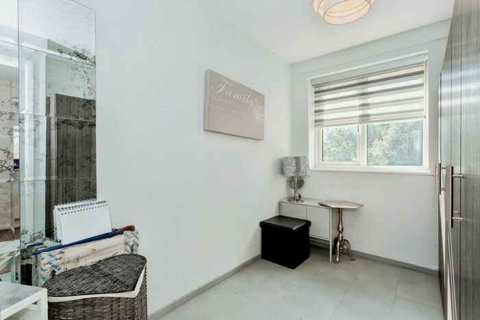2 Bedroom Semi-Detached House For Sale In Hembury Close, Middleton, Manchester, Greater Manchester, M24