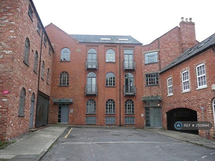 2 Bedroom Flat To Rent In Gaiter & Spat, Northampton, NN1