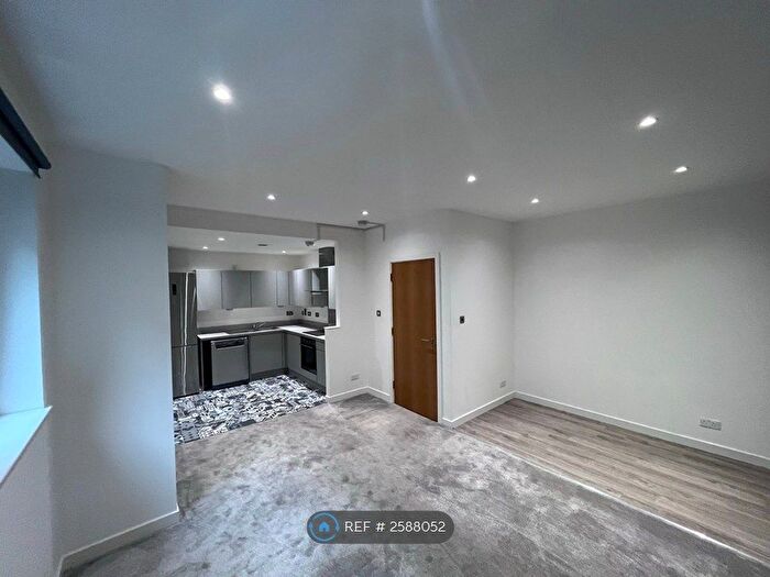 2 Bedroom Flat To Rent In Oswald Street, Glasgow, G1