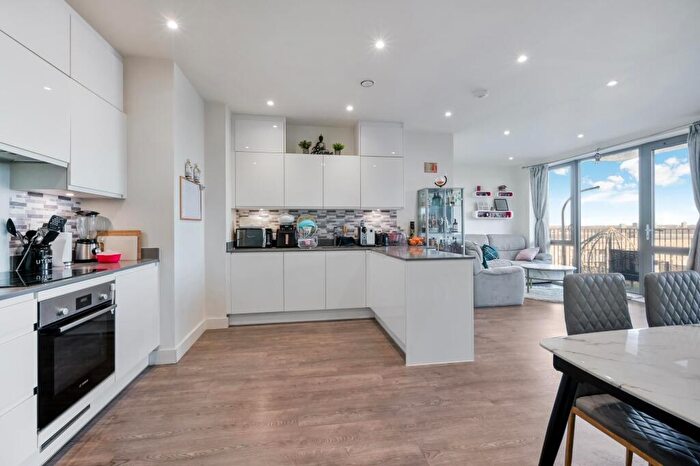 2 Bedroom Apartment For Sale In Flour Millers House, New Village Avenue, E14