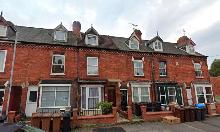 3 Bedroom Terraced House For Sale In Winn Street, Lincoln, LN2