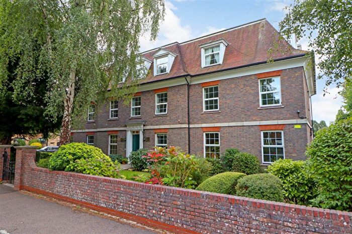 2 Bedroom Retirement Property For Sale In Guildford Road, Horsham, RH12
