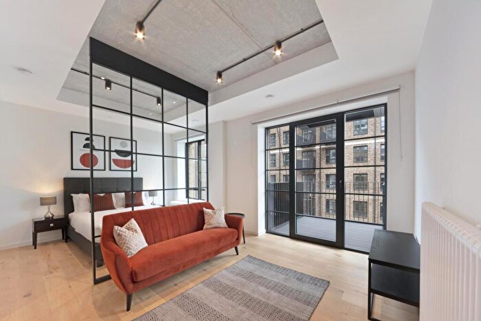 Apartment To Rent In Rendel House, Goodluck Hope, London, E14