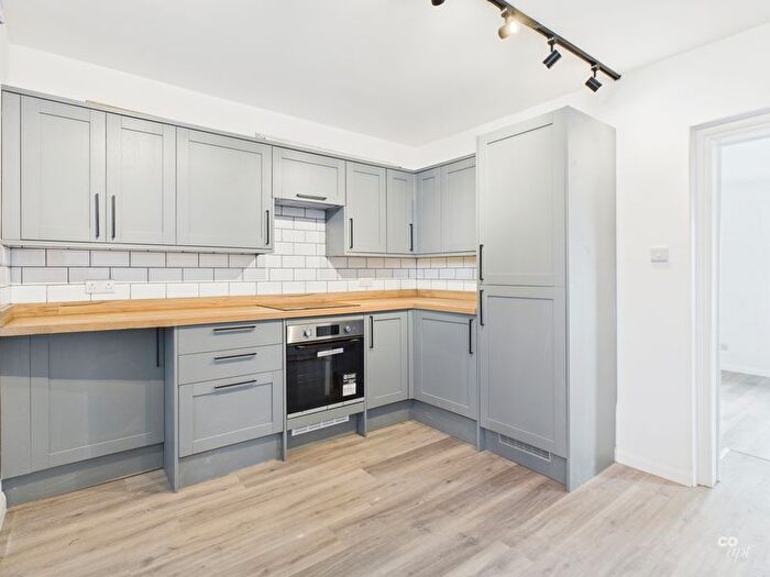 1 Bedroom Flat To Rent In Bear Road, Brighton, BN2