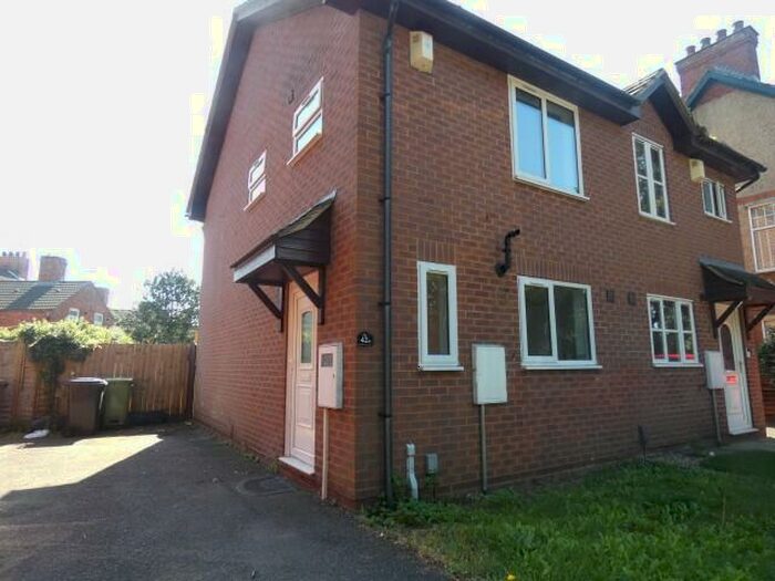 2 Bedroom Semi-Detached House To Rent In Finedon Road, Wellingborough, Northamptonshire, NN8