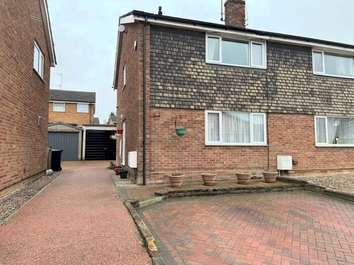 3 Bedroom Semi-Detached House To Rent In Edgecomb Road, Stowmarket, Suffolk, IP14