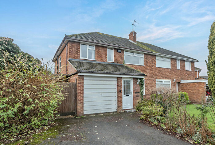 3 Bedroom Semi Detached House For Sale In Tanners Close, Brockworth, Gloucester, Gloucestershire, GL3