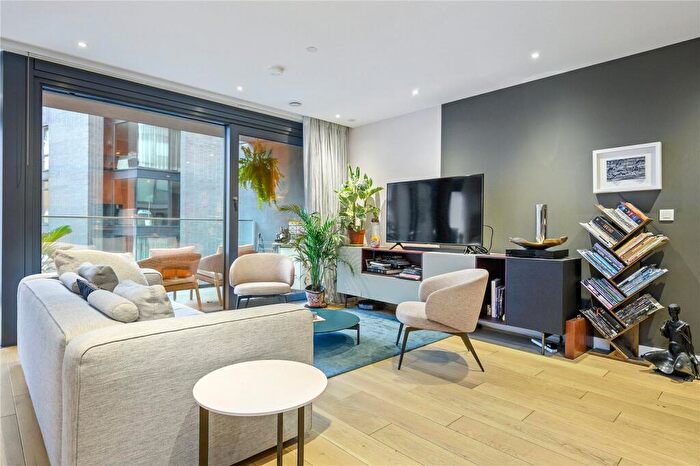 3 Bedroom Apartment For Sale In Makers Building, Jasper Walk, London, N1