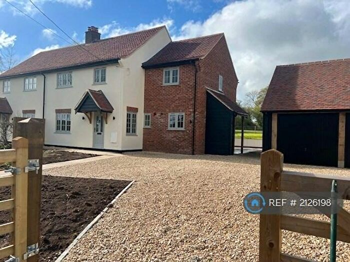 4 Bedroom Semi-Detached House To Rent In Pheasants Close, Chilton, Aylesbury, HP18