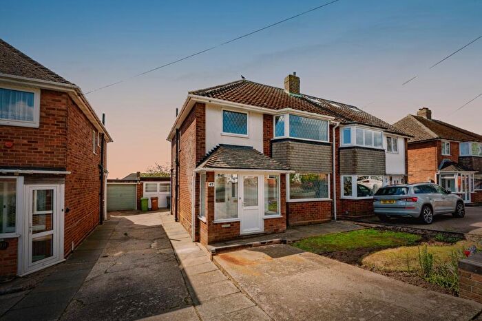 3 Bedroom Semi Detached House For Sale In Gainsborough Crescent, Birmingham, B43