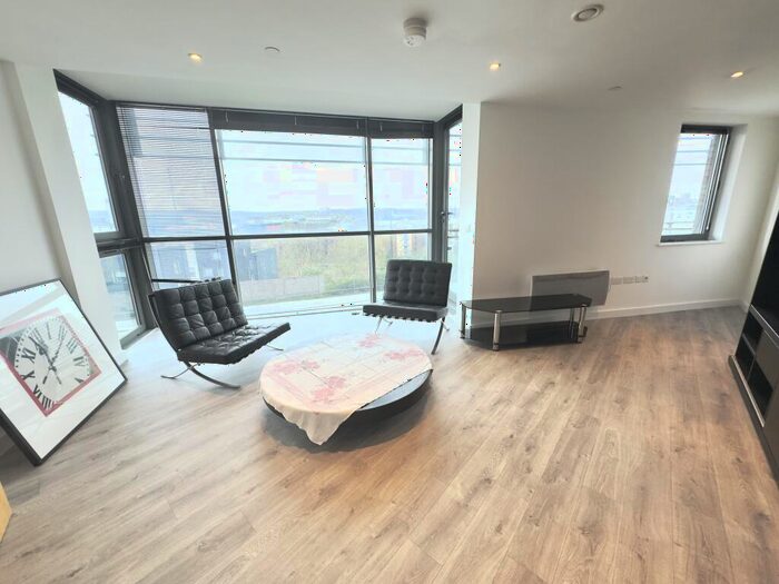 2 Bedroom Apartment To Rent In Echo Central One Cross Green Lane City Centre, LS9