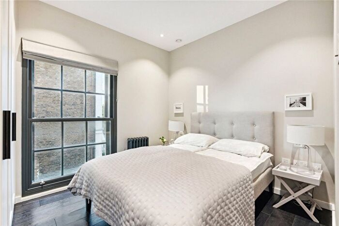 2 Bedroom Flat For Sale In Fulham Road, London, SW10
