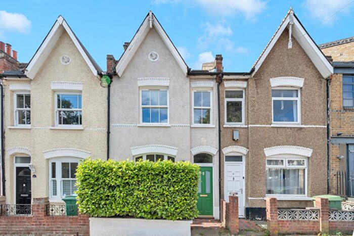 3 Bedroom Terraced House For Sale In Rye Road, Peckham, SE15