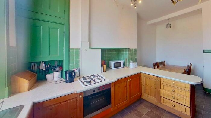 4 Bedroom Flat To Rent In Strathearn Road, Marchmont, EH9