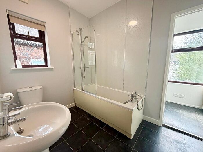 3 Bedroom Terraced House To Rent In Albert Street, Newcastle-Under-Lyme, ST5